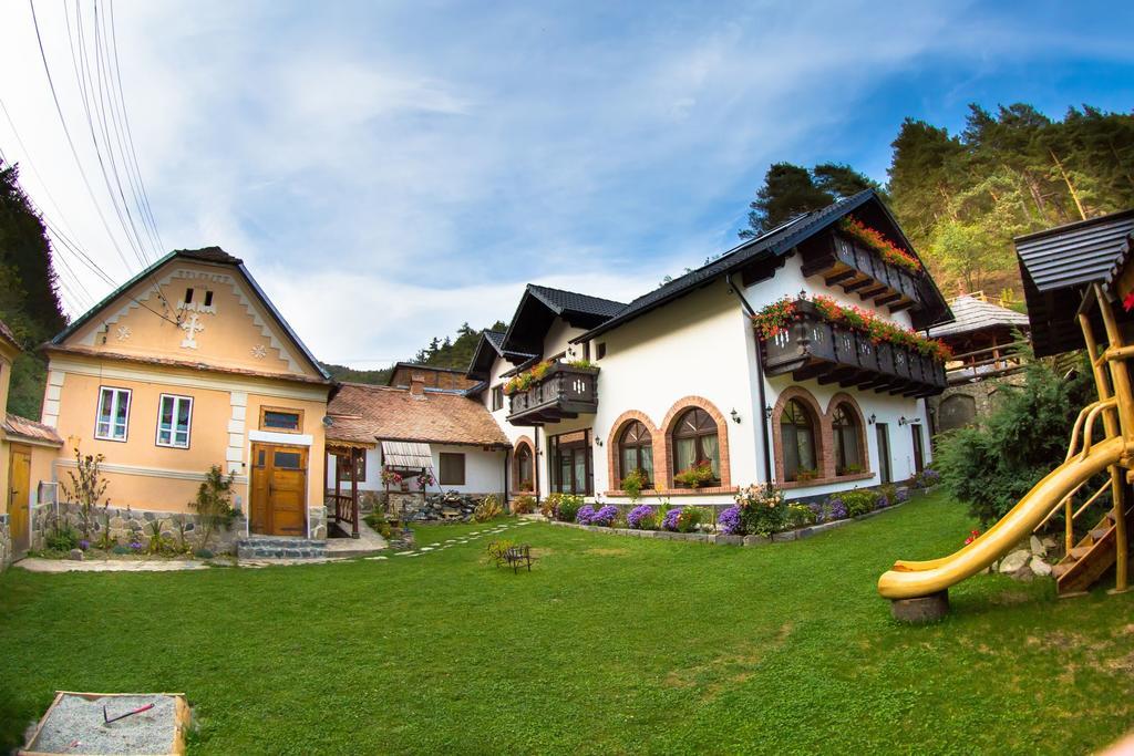Casa Stefania Hotel Talmacel ภายนอก รูปภาพ