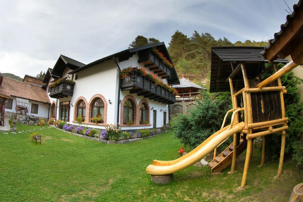 Casa Stefania Hotel Talmacel ภายนอก รูปภาพ